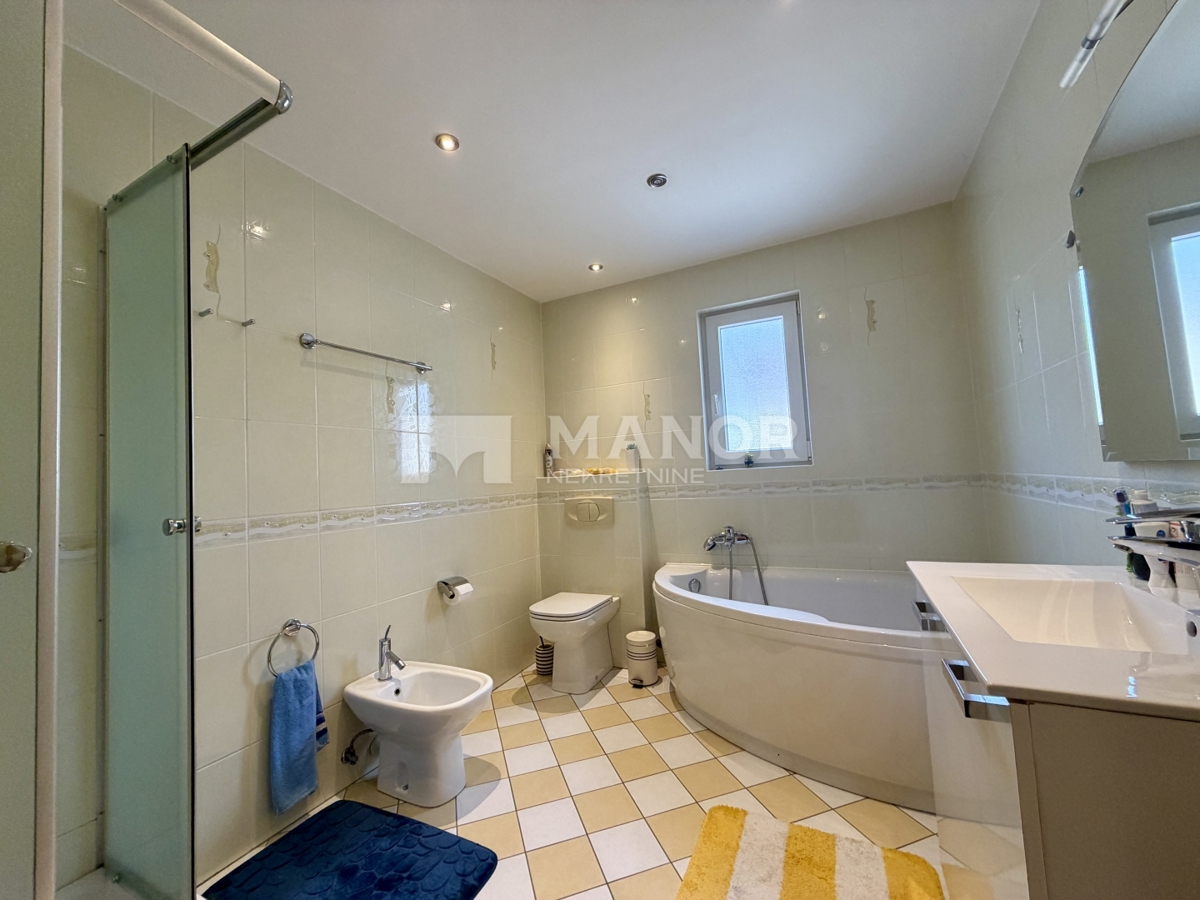 Appartamento Zamet, Rijeka, 85m2