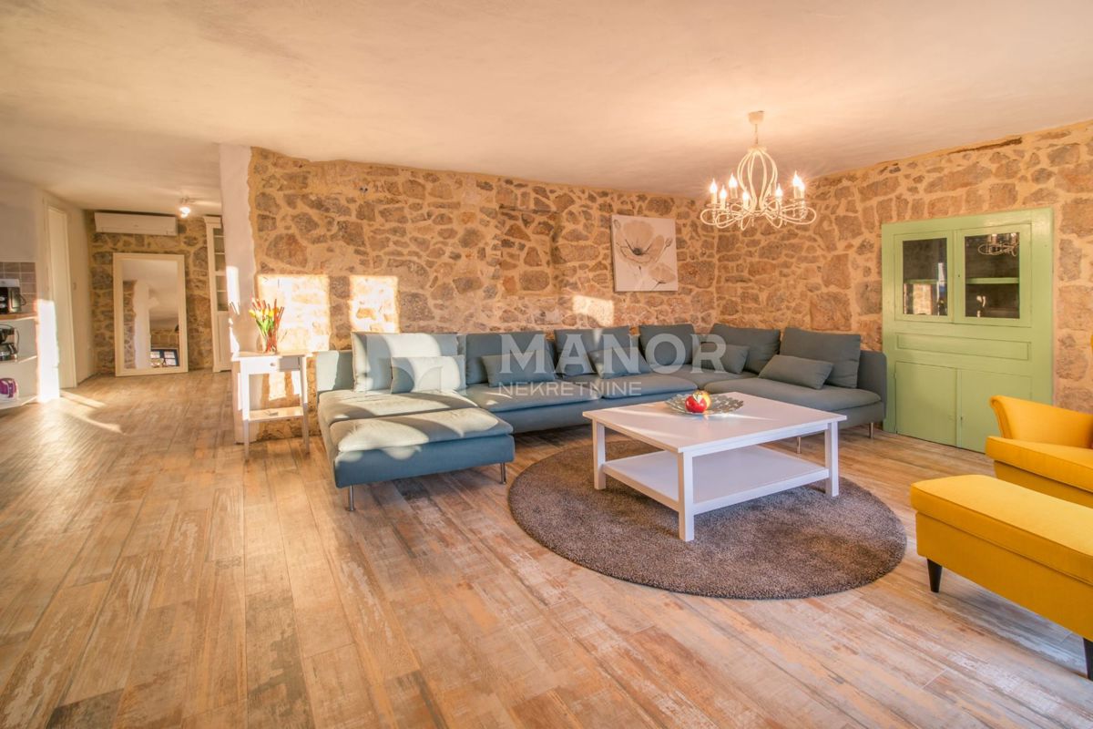 Casa Vrbnik, 160m2