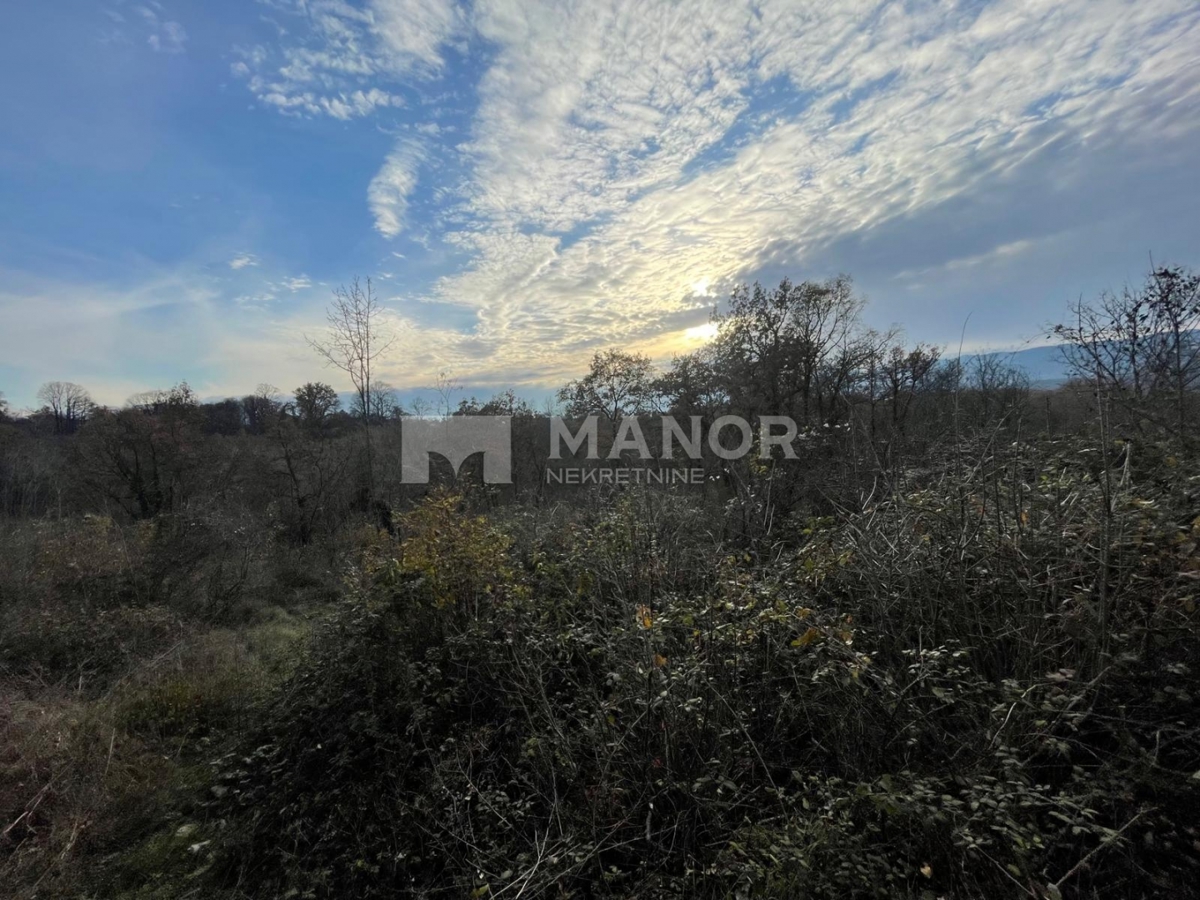 Terreno edificabile Mladenići, Viškovo, 1.614m2