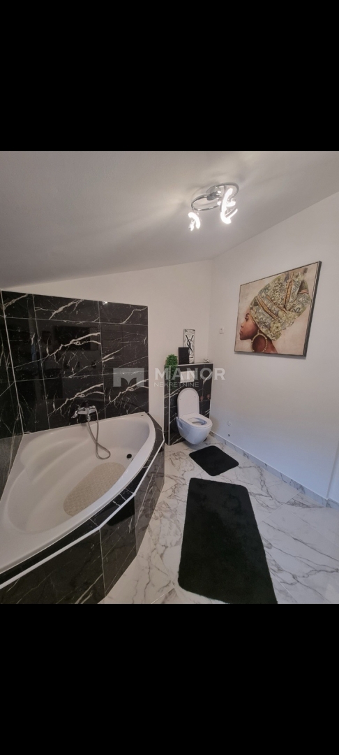 Appartamento Viškovo, 90m2