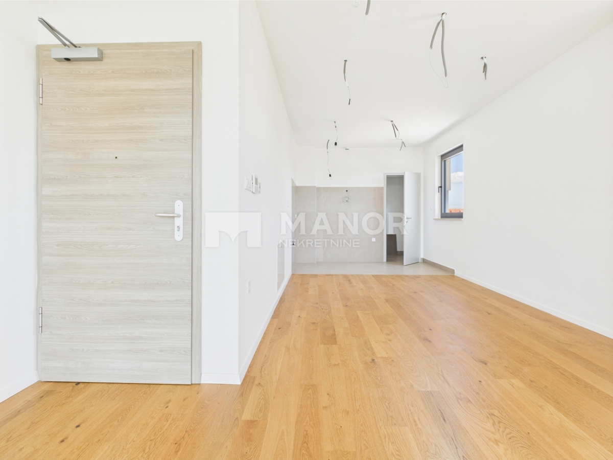 ISTRIA, ROVIGNO – Appartamento con 2 camere da letto e soggiorno in posizione attraente a Rovigno, 102 m²