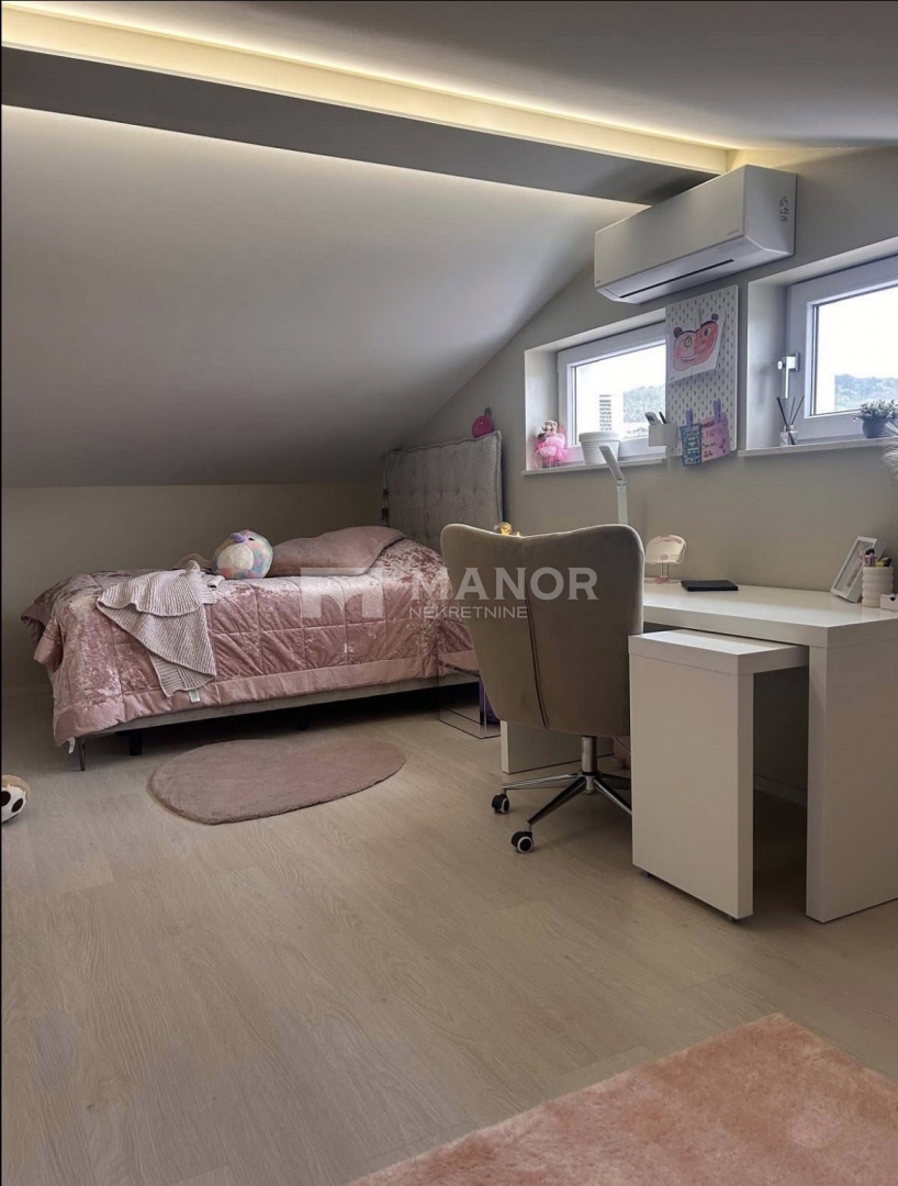 Appartamento Mladenići, Viškovo, 82m2