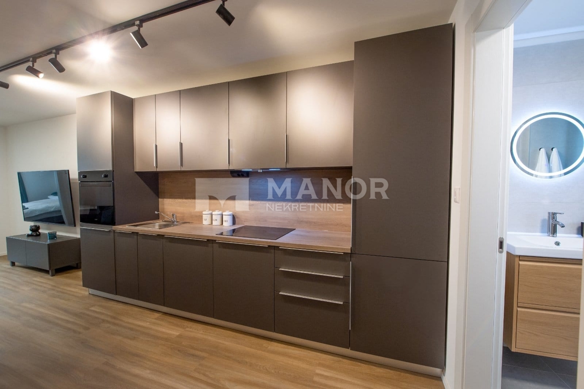 Appartamento Centar, Rijeka, 93m2