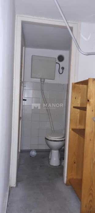 Commerciale Sušak, Rijeka, 52m2