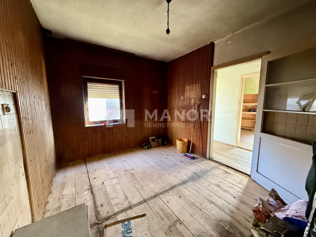 Casa Ravna Gora, 137m2