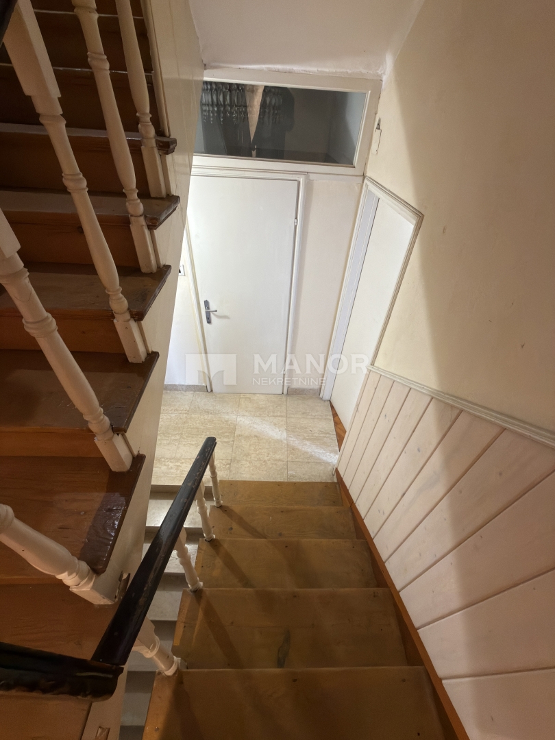 Casa Novi Vinodolski, 87m2