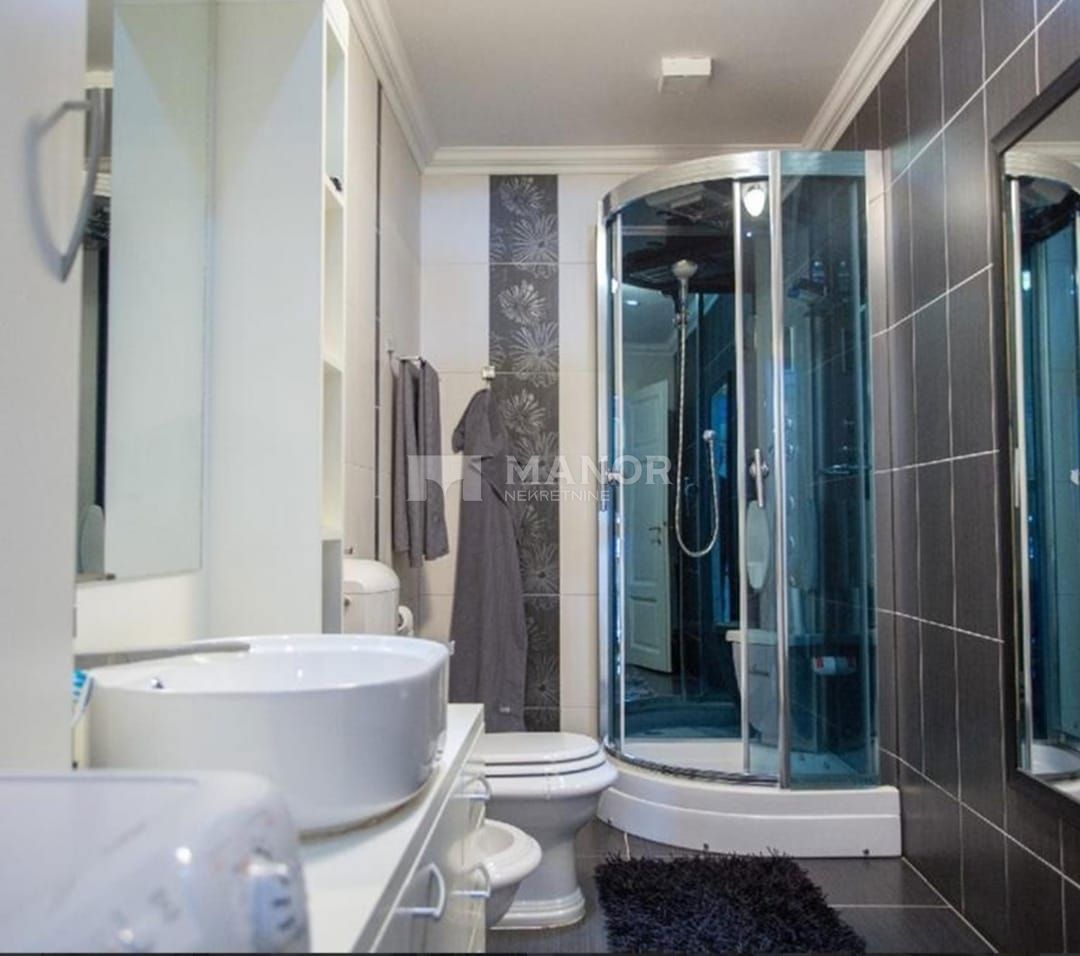 Appartamento Opatija - Centar, Opatija, 123m2