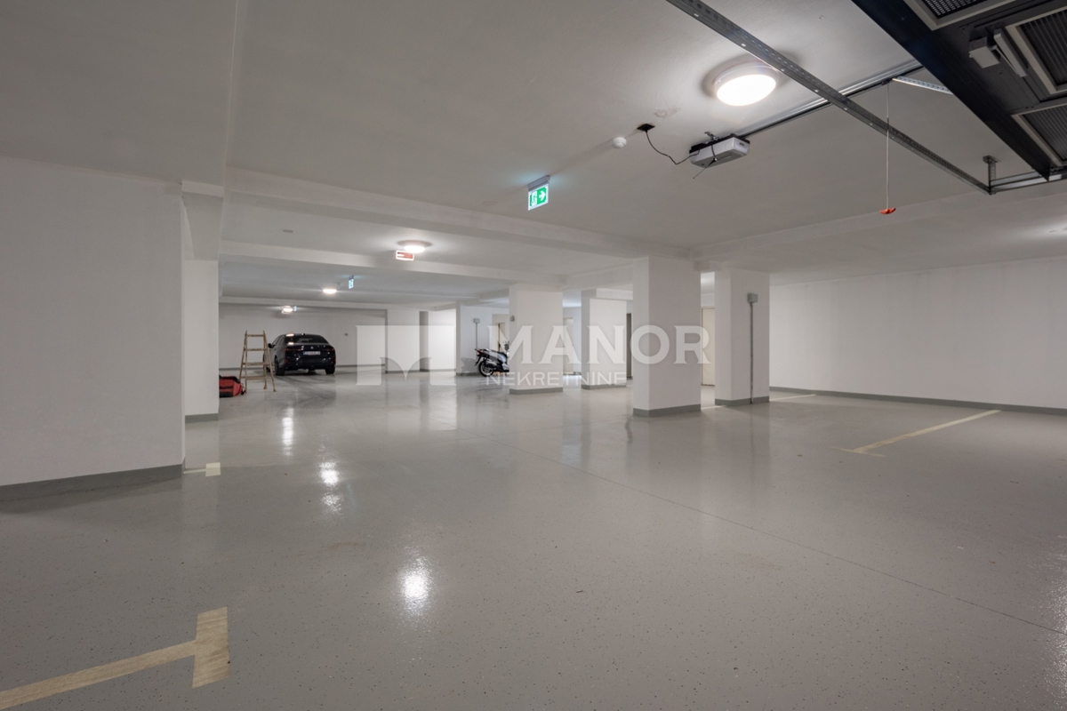 OPATIJA – Nuova costruzione, 2 camere da letto + soggiorno, 2° piano, giardino, piscina, garage
