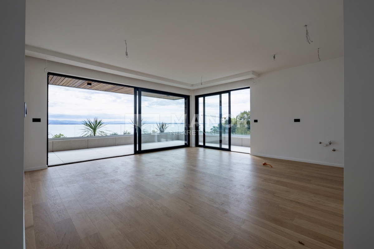 OPATIJA – Nuova costruzione, 2 camere da letto + soggiorno, 2° piano, giardino, piscina, garage