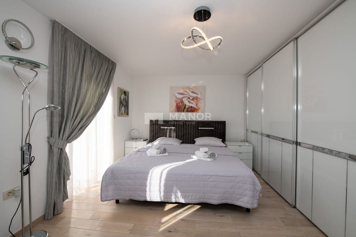 Casa Matulji, 403m2