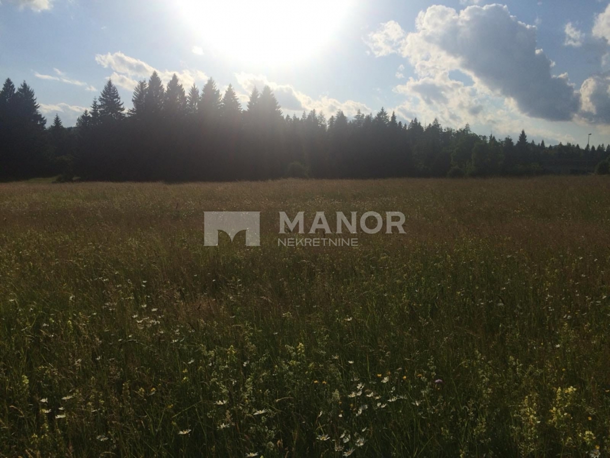 Terreno edificabile Delnice, 700m2