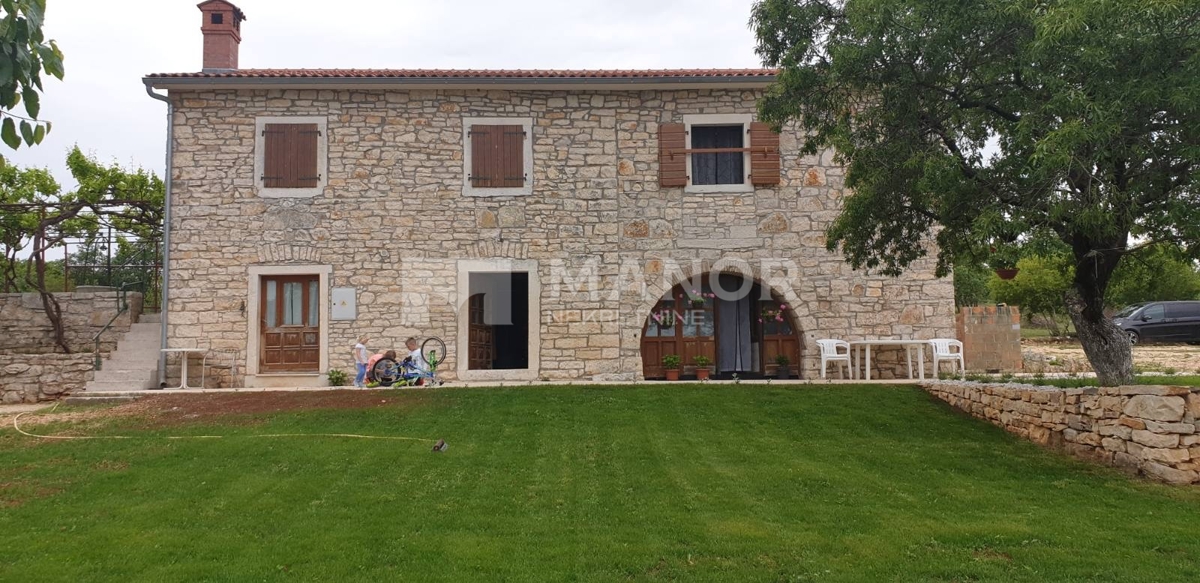 ISTRIA, CANFANARO – Autentica tenuta istriana con ampio terreno – un connubio di tradizione e potenziale
