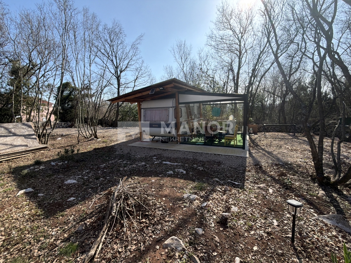 Kras, Dobrinj, 770m2