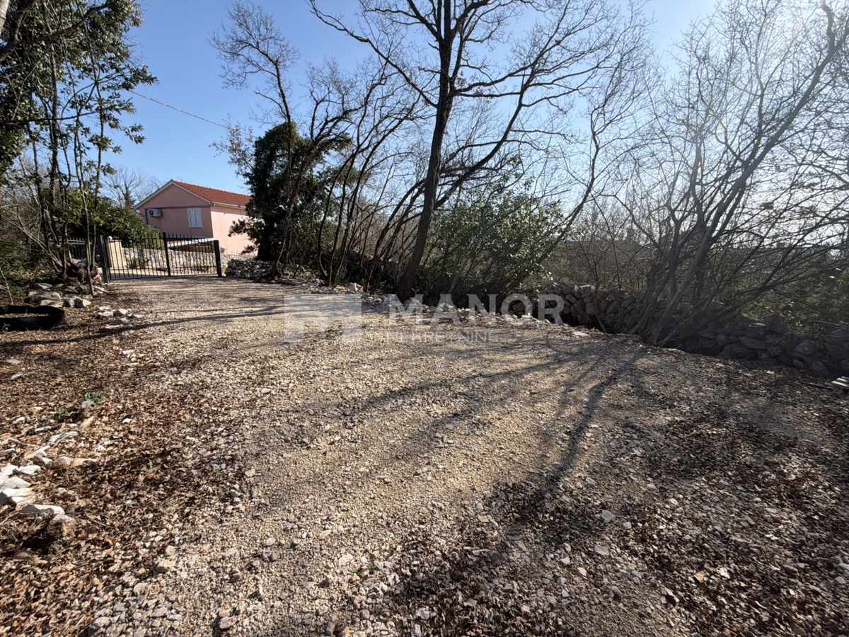 Kras, Dobrinj, 770m2