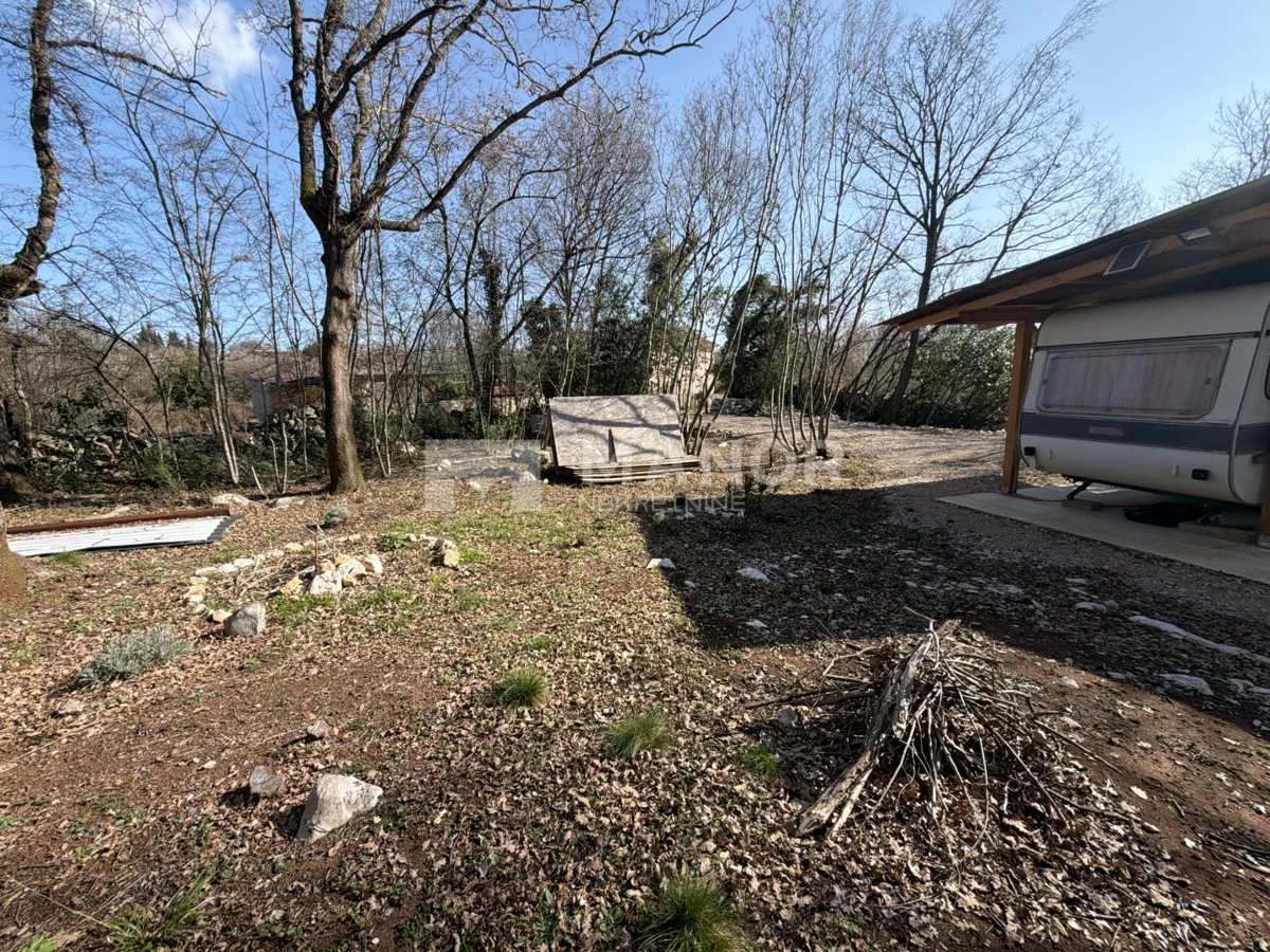 Kras, Dobrinj, 770m2