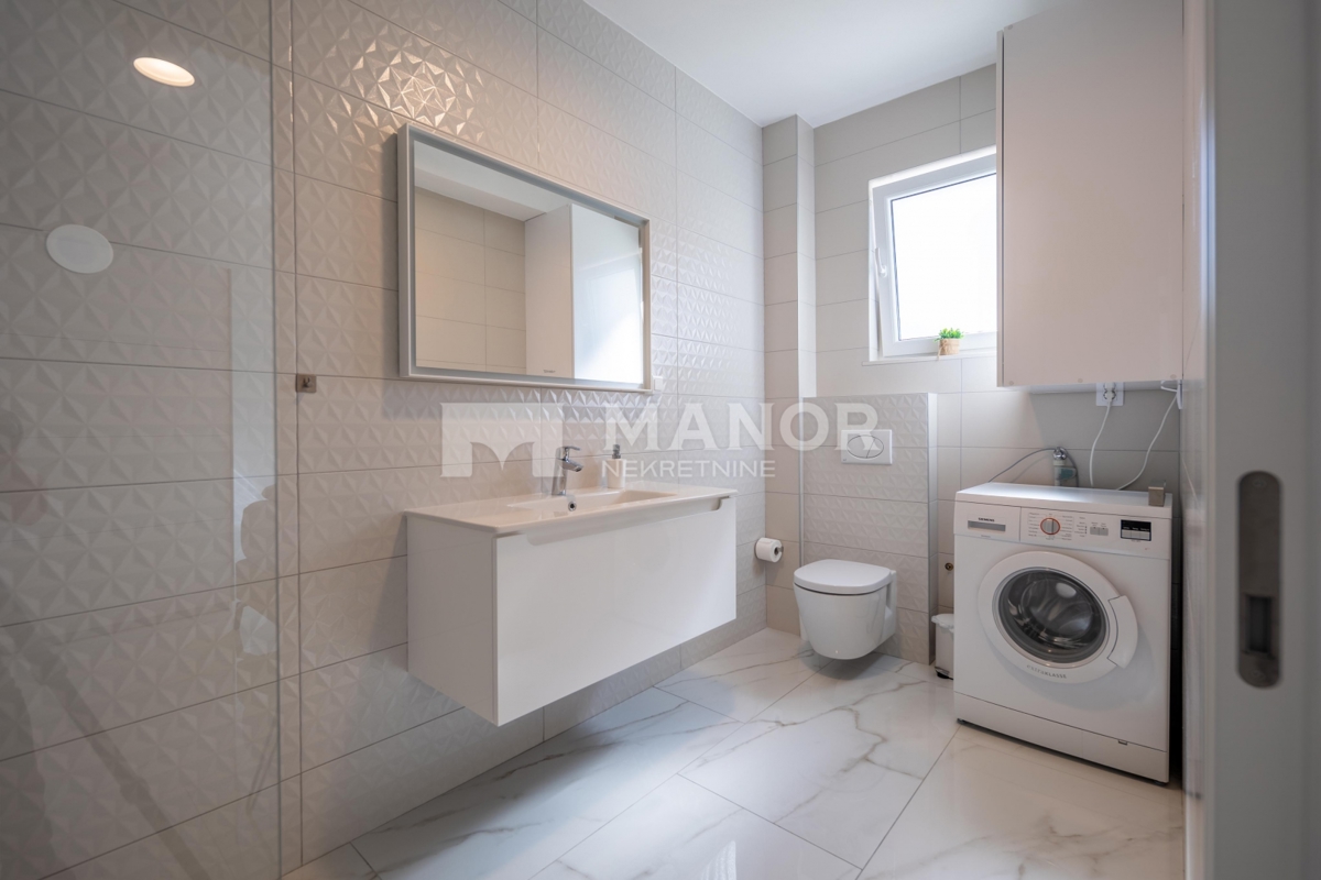 CRIKVENICA – Splendida villa di lusso arredata con piscina, zona spa e vista, a 600 m dal mare