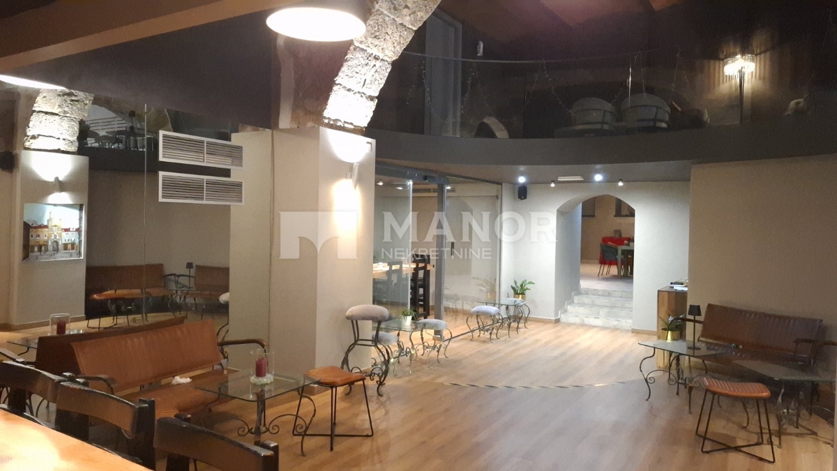 Centar, Rijeka, 340m2