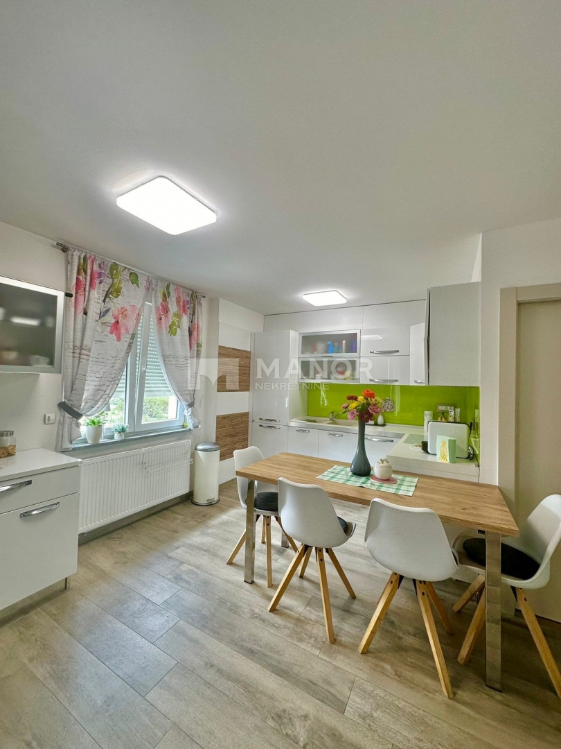 Appartamento Zamet, Rijeka, 65m2