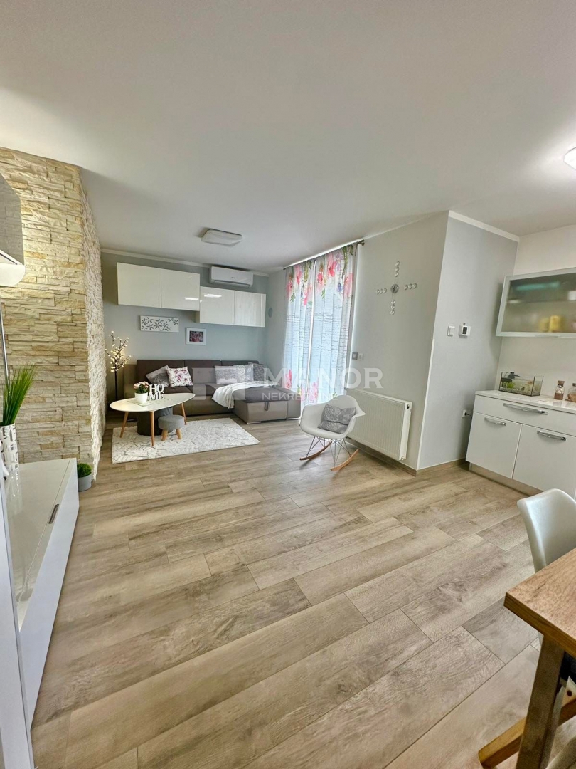 Appartamento Zamet, Rijeka, 65m2