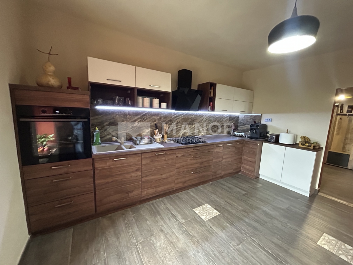 Appartamento Pehlin, Rijeka, 250m2