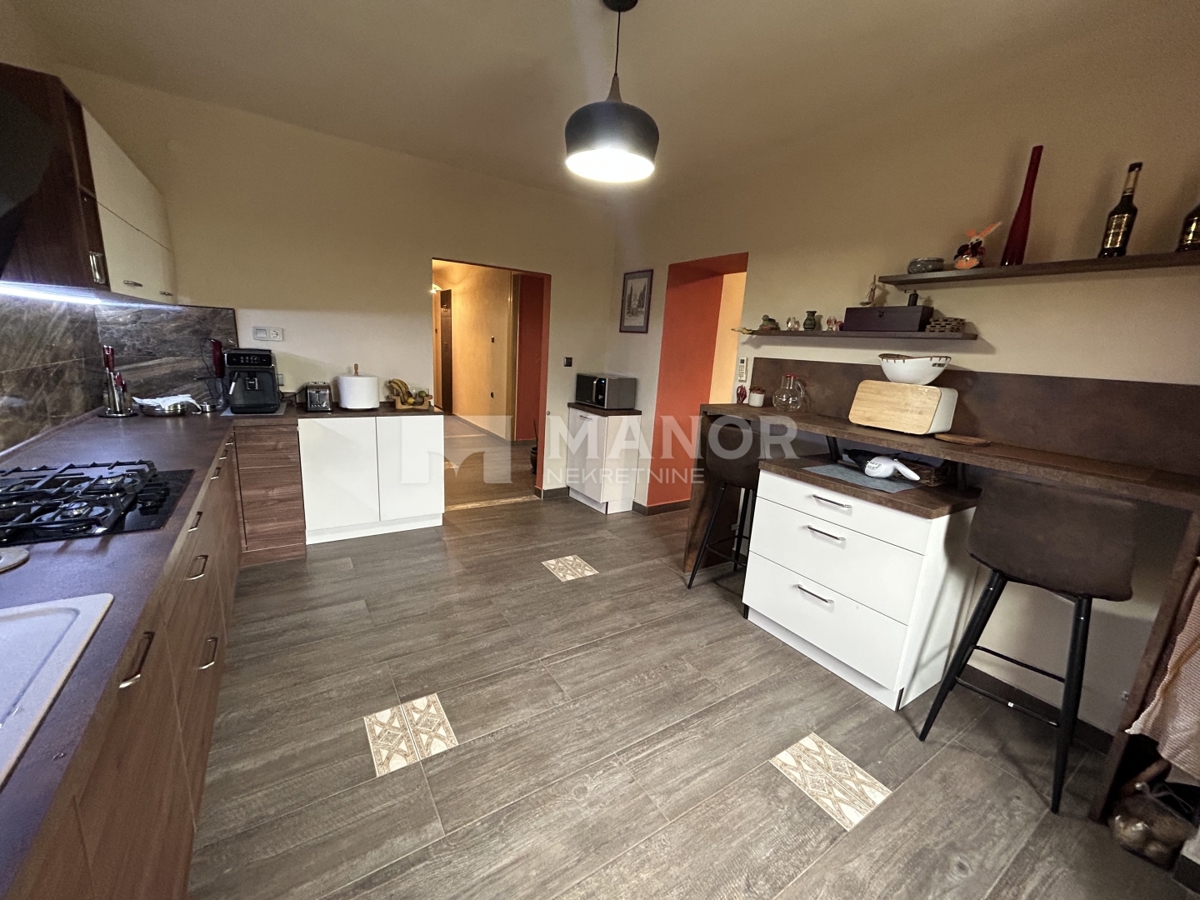 Appartamento Pehlin, Rijeka, 250m2