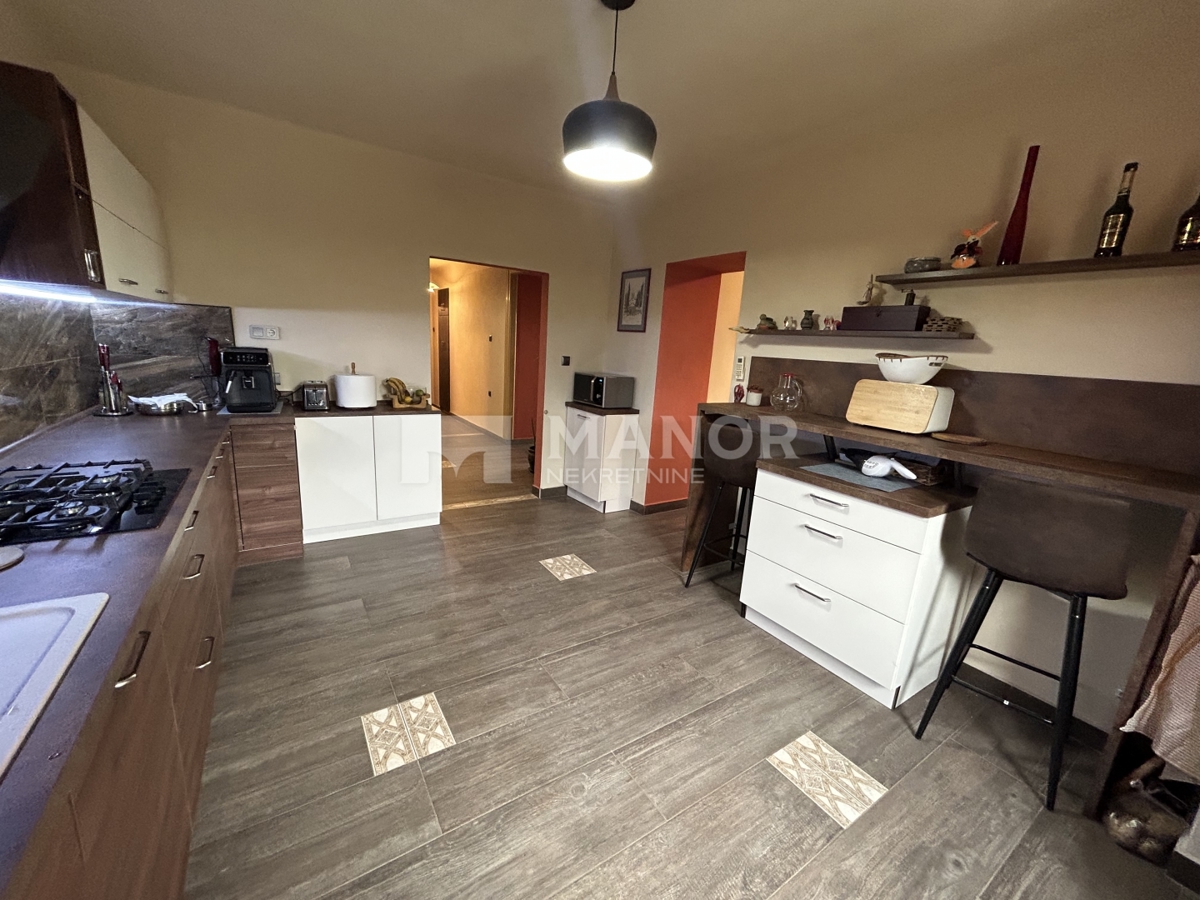 Appartamento Pehlin, Rijeka, 250m2