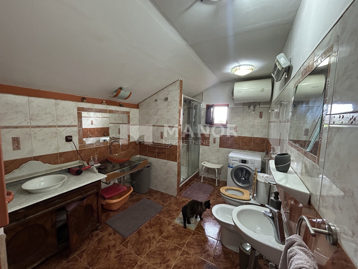 Appartamento Pehlin, Rijeka, 250m2