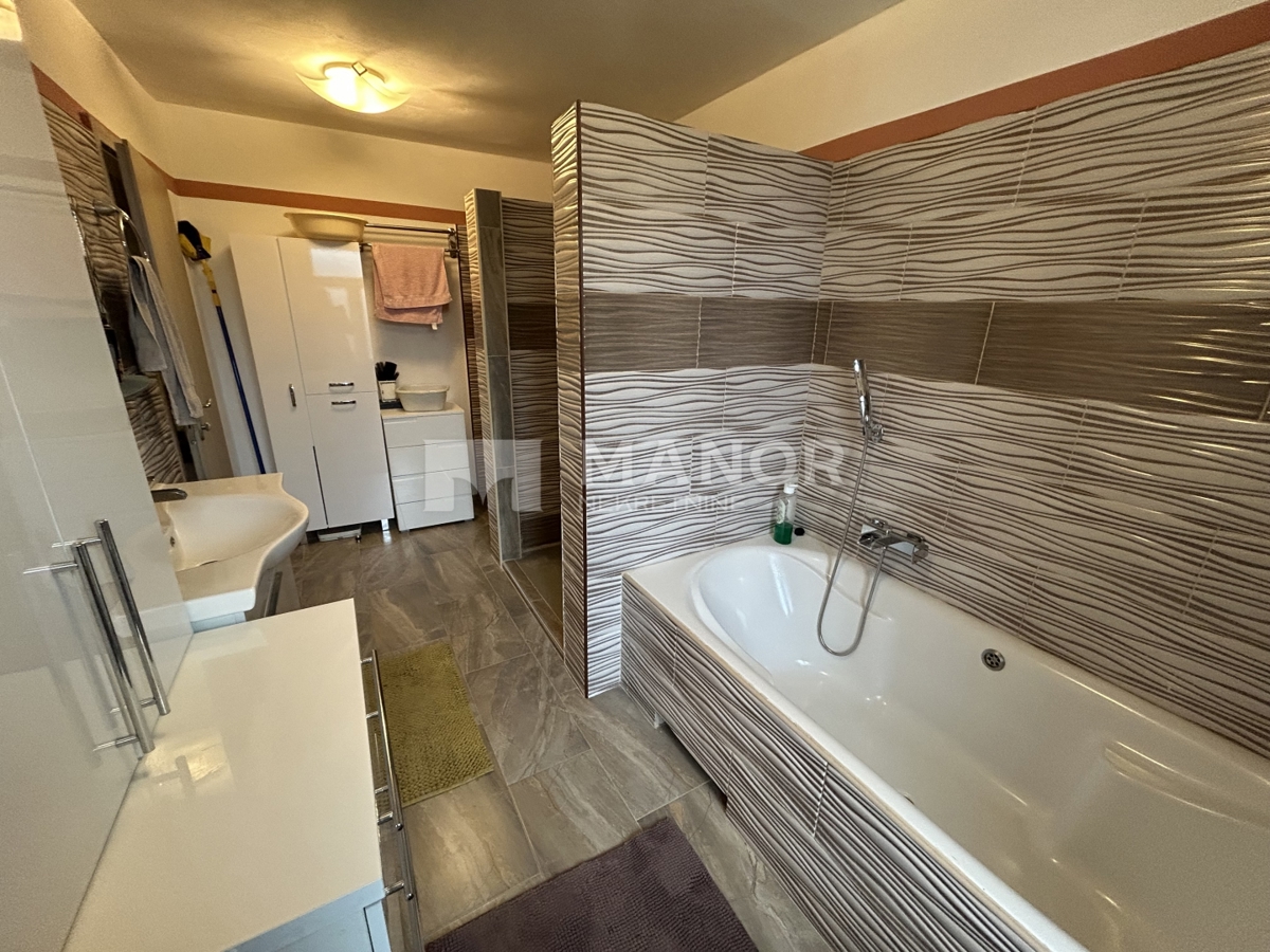 Appartamento Pehlin, Rijeka, 250m2