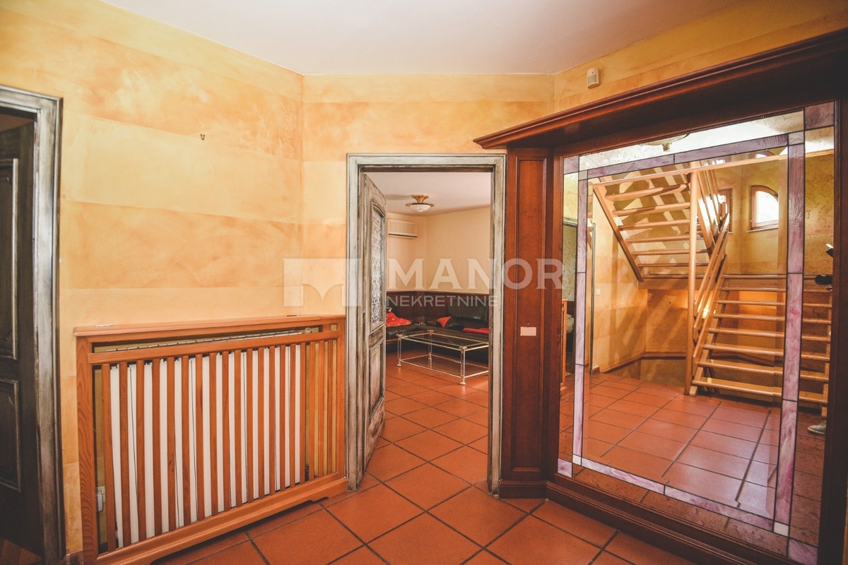 Casa Trsat, Rijeka, 300m2