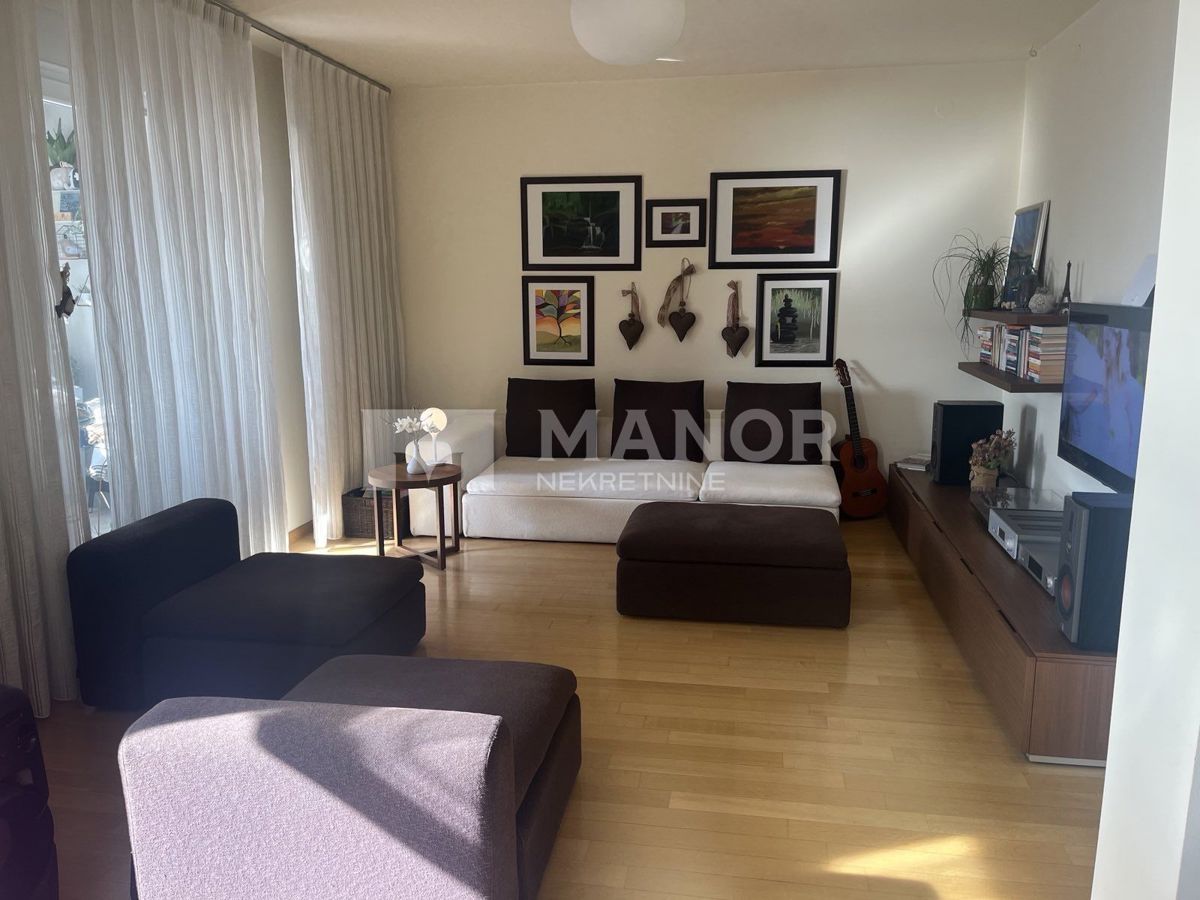 Casa Gornja Vežica, Rijeka, 210m2