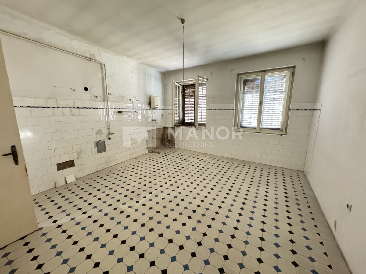 Appartamento Centar, Rijeka, 93m2