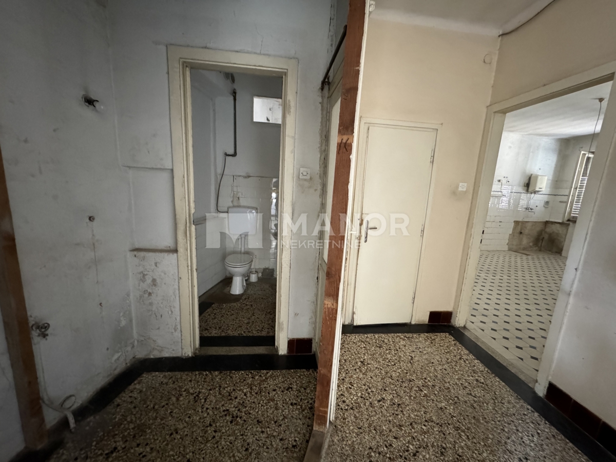Appartamento Centar, Rijeka, 93m2