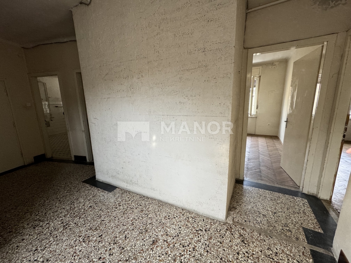 Appartamento Centar, Rijeka, 93m2