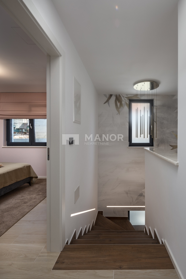 Casa Kostrena, 245m2