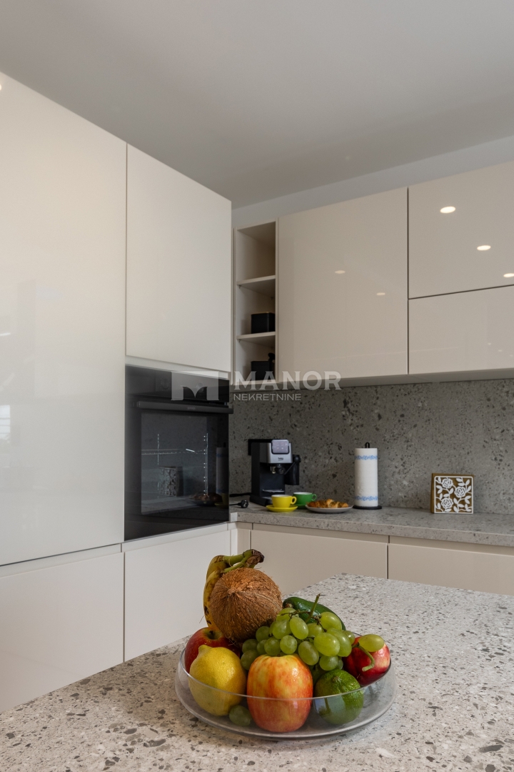 Casa Kostrena, 245m2