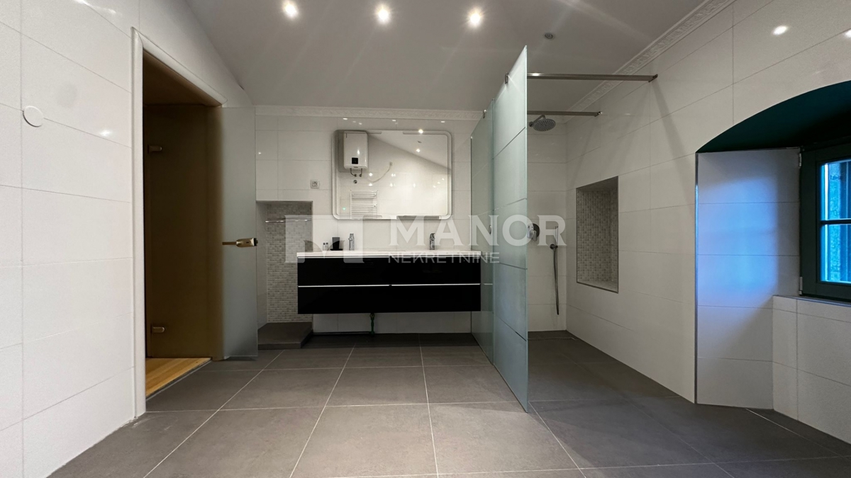 Appartamento Opatija - Centar, Opatija, 180m2