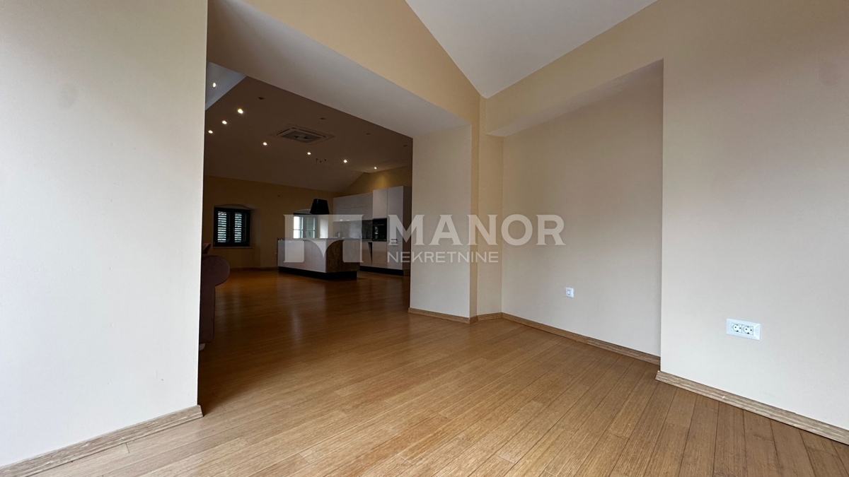 Appartamento Opatija - Centar, Opatija, 180m2