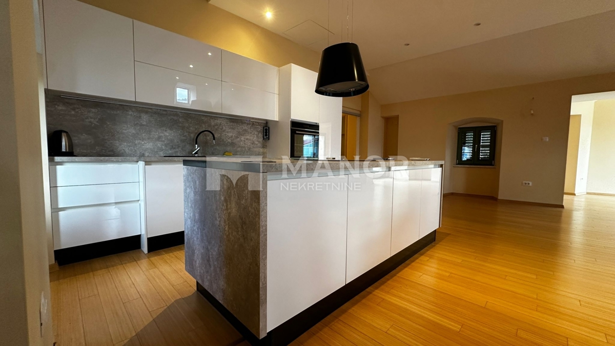 Appartamento Opatija - Centar, Opatija, 180m2