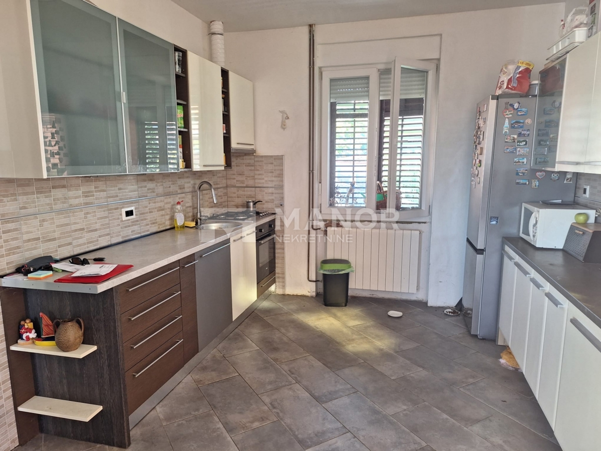 Appartamento Zamet, Rijeka, 75m2