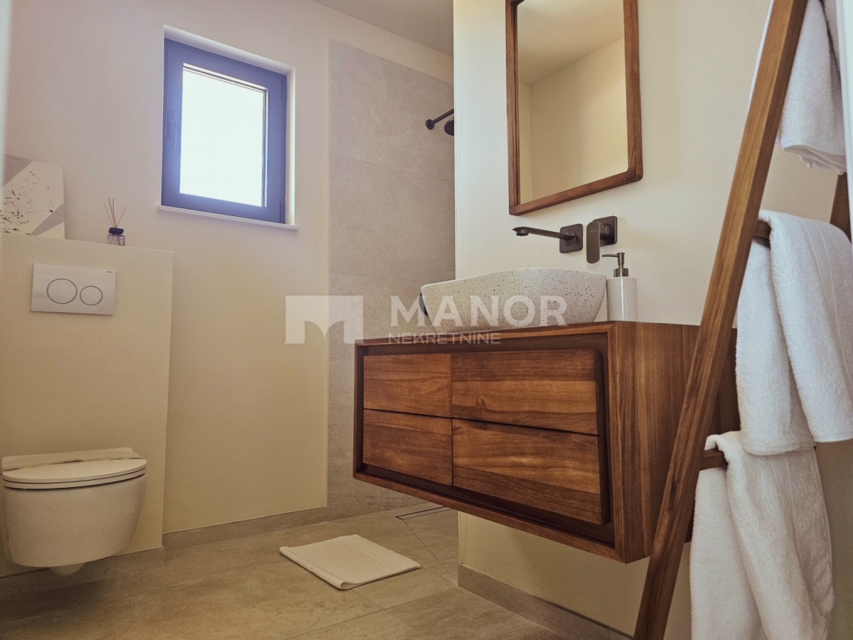 Casa Žman, Sali, 172m2