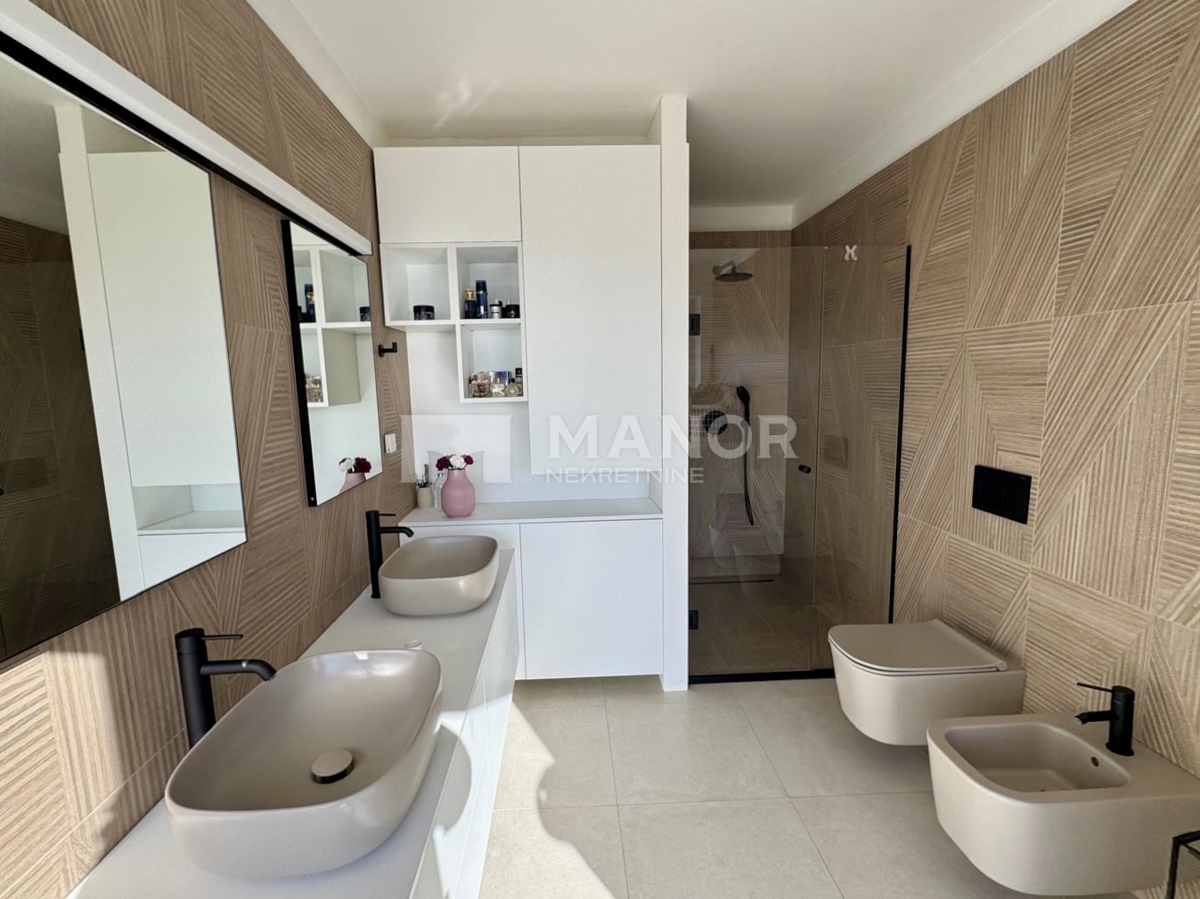 Appartamento Kostrena Sveta Lucija, Kostrena, 100m2