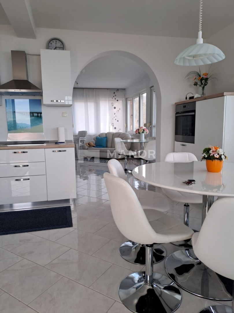 Appartamento Dobreć, Opatija - Okolica, 99m2