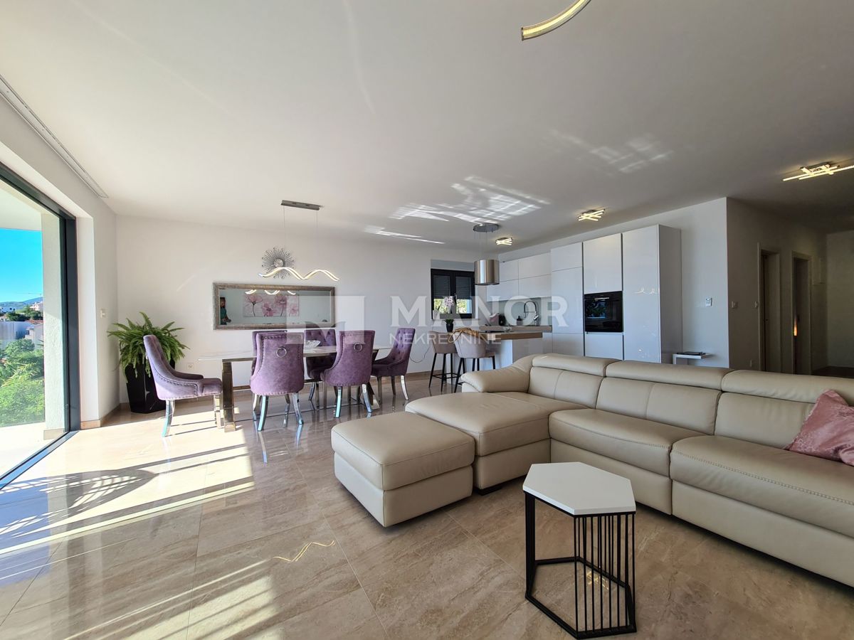 Appartamento Pobri, Opatija - Okolica, 250m2