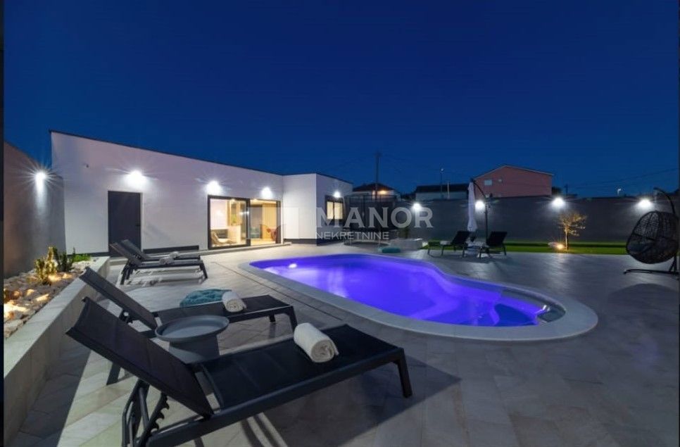 Casa Novi Vinodolski, 300m2