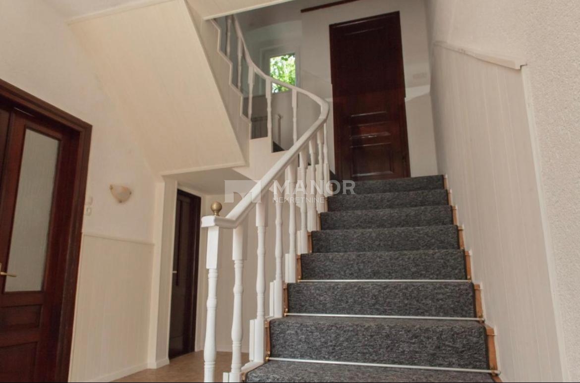 Casa Novi Vinodolski, 230m2