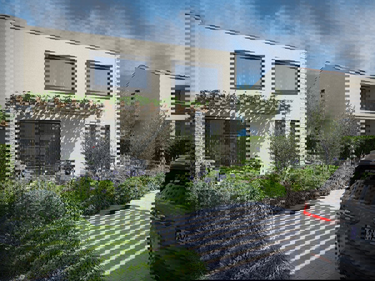 Terreno edificabile Peroj – lotto n. 5