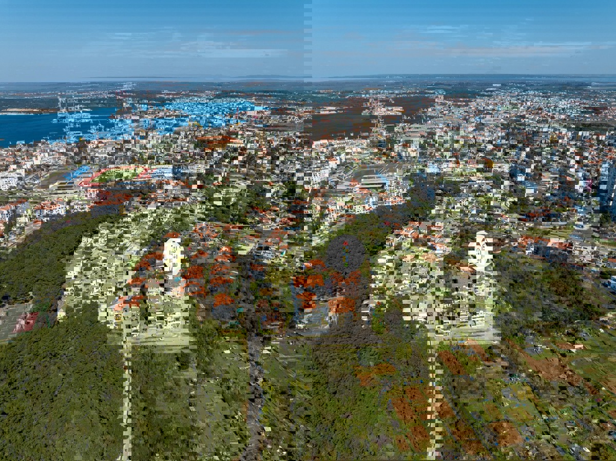 Lungomare a portata di mano — bilocale con garage e ascensore, Valsaline