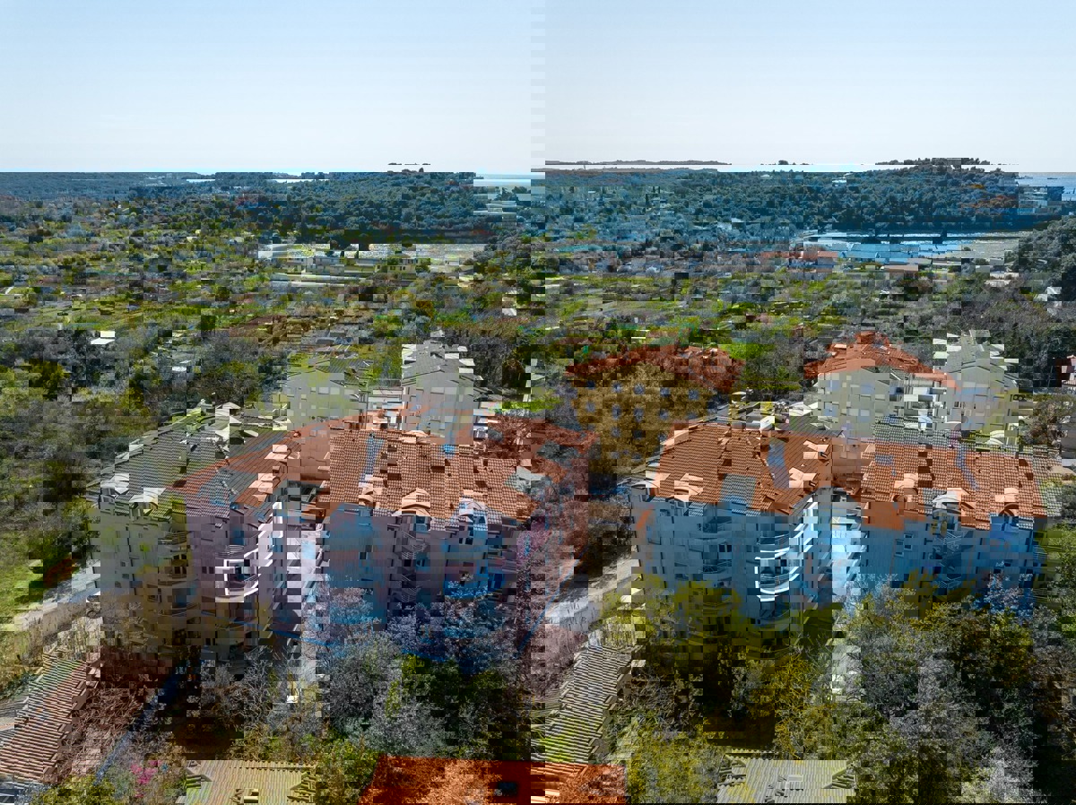 Lungomare a portata di mano — bilocale con garage e ascensore, Valsaline