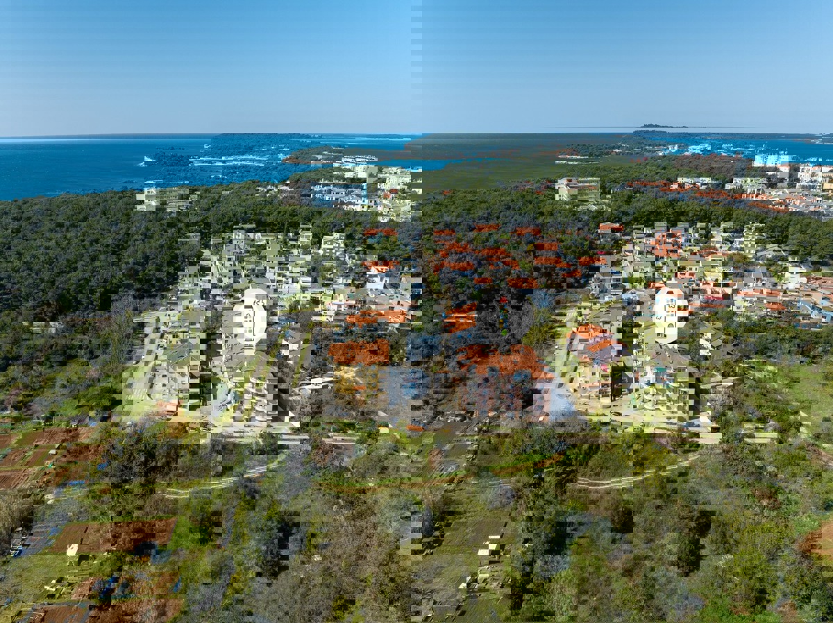 Lungomare a portata di mano — bilocale con garage e ascensore, Valsaline