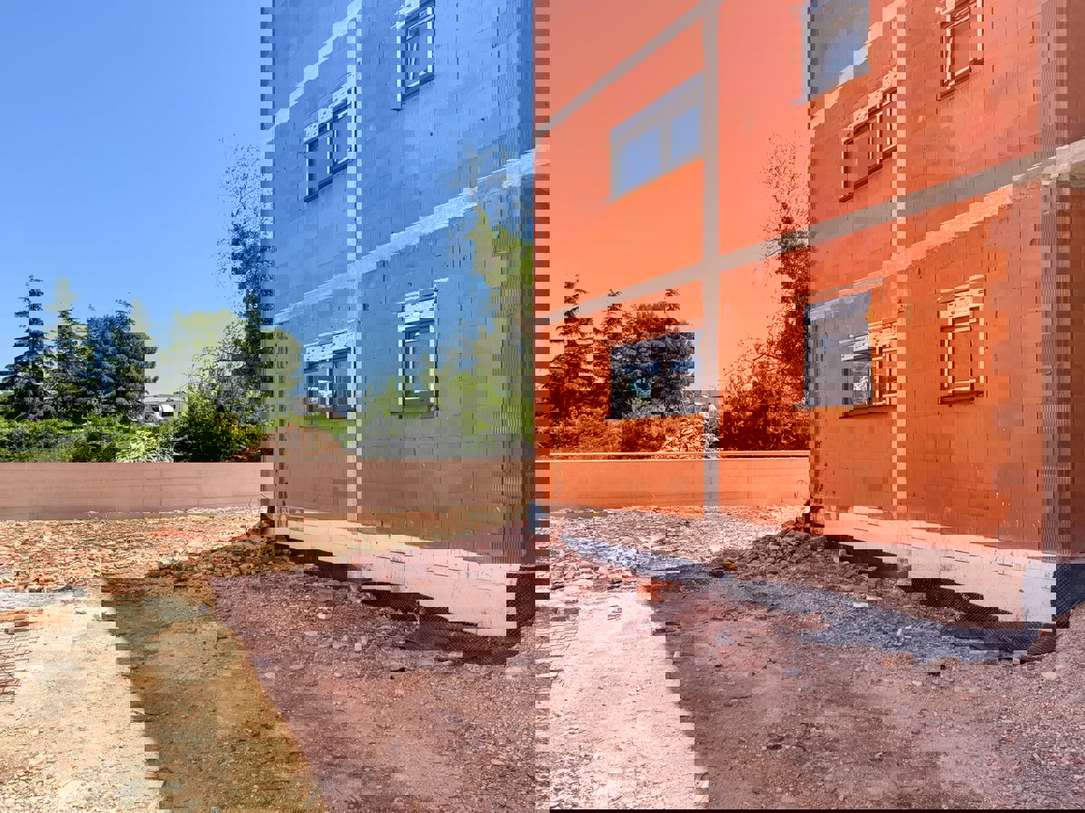 Appartamento con giardino privato, vicino alla spiaggia (A1)